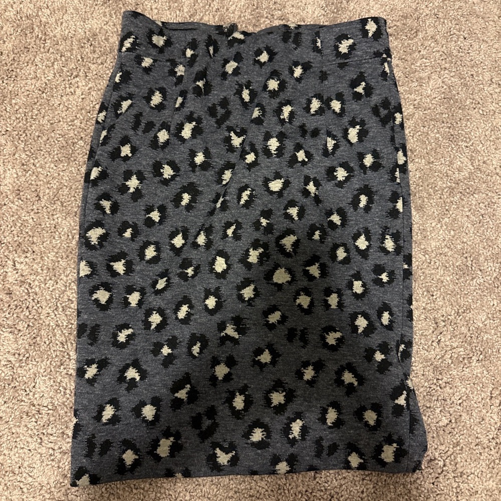 LOFT Petite Leopard Print Pencil Skirt | XSP